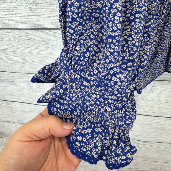 Free People Women's Blue Brittnee Print Smocked Back Peplum Top Size XL - Picture 3 of 8